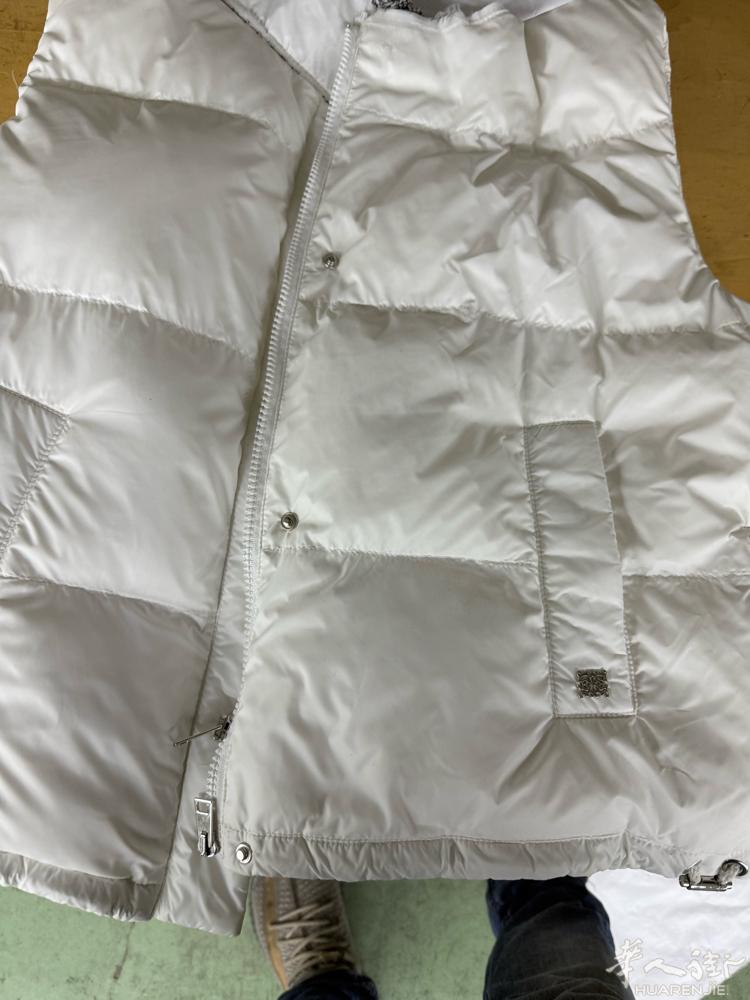 招细货车工上衣为主，备身份