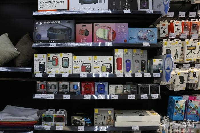 百货店货架低价甩卖｜米兰仓库自取可看货  百货店转手，现有一批不同尺寸、不同款式