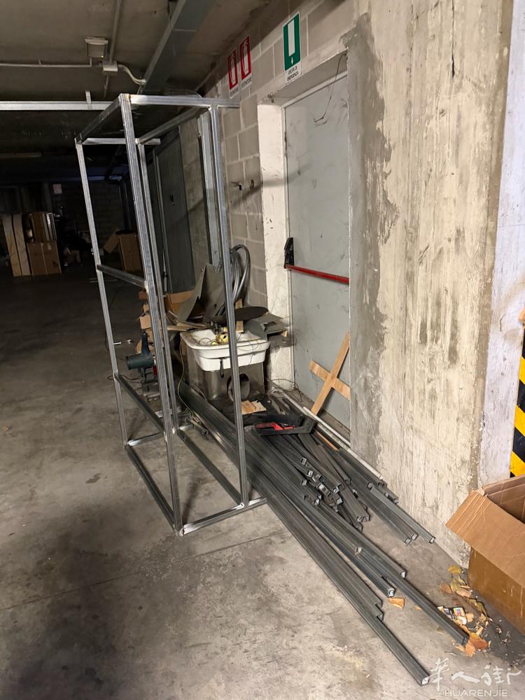 专业电焊工，防盗窗 防盗门，雨棚，工厂推车，价格优惠