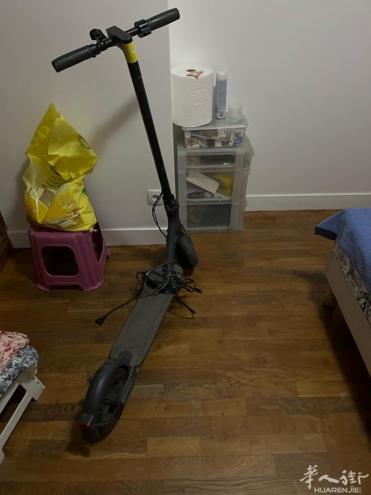 小米电动踏板车出，200欧，有需要的朋友请联系我。