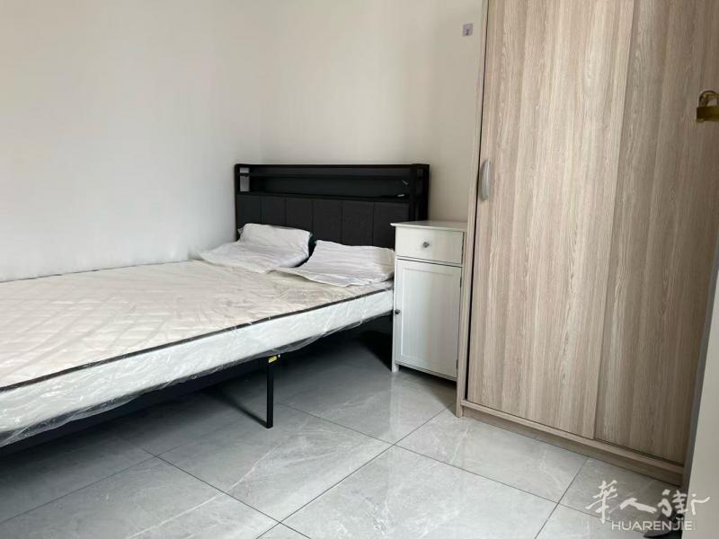 93区mairie des lilas 1房1厅出租 近地铁11号线 3楼无电梯