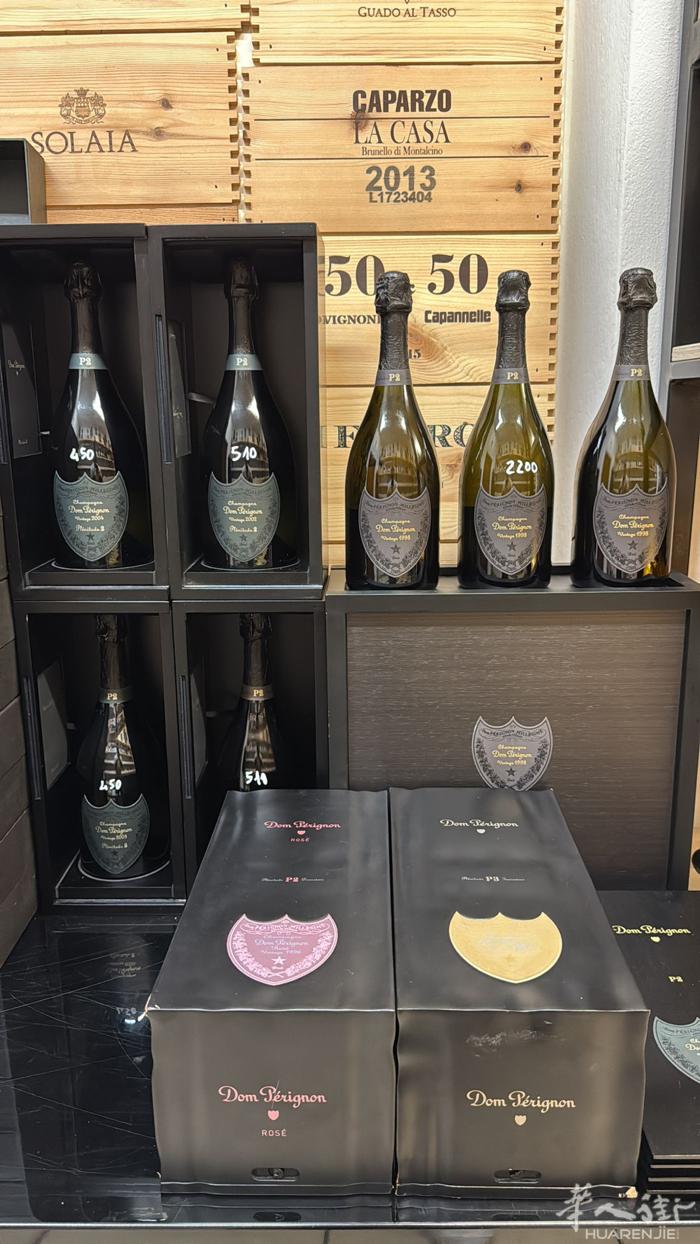 卖红酒 香槟🍾 价格合理 有需要的朋友可以加微信xiaoxiang2070