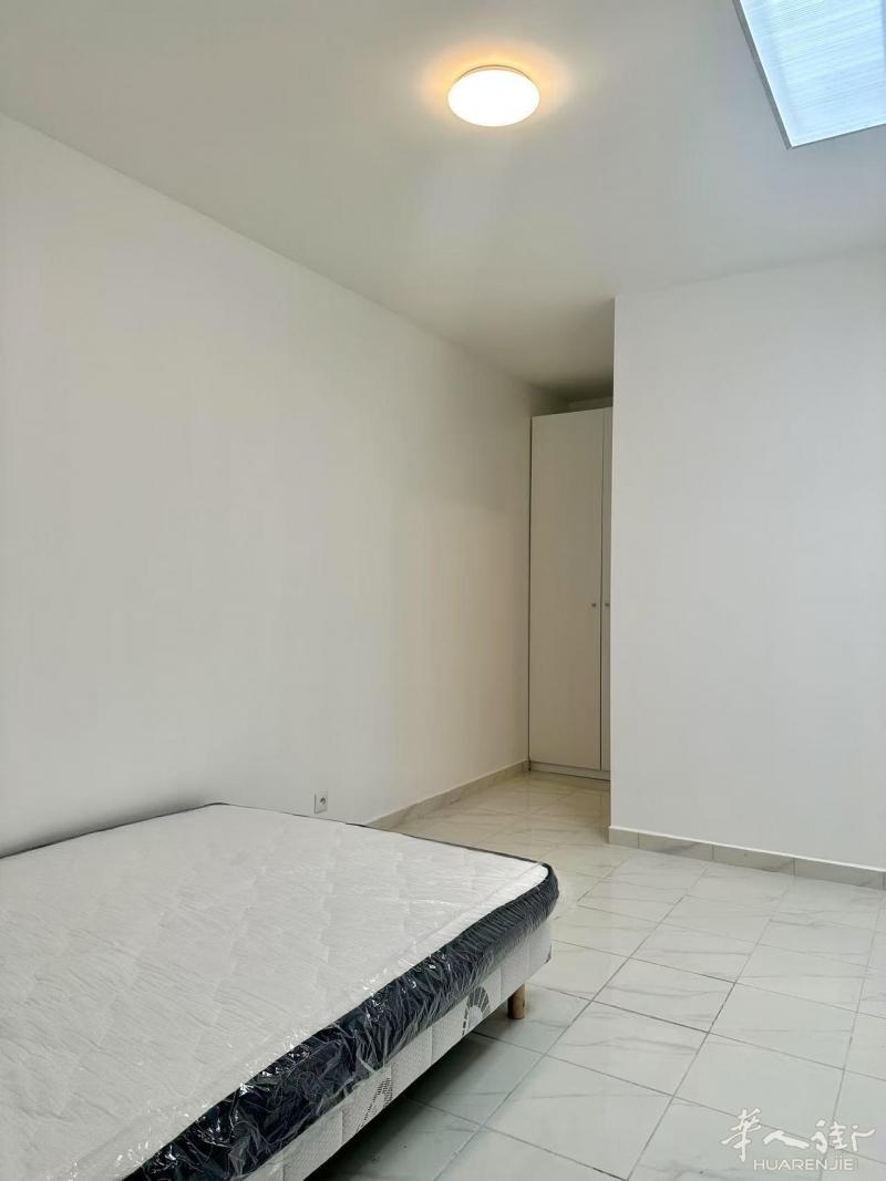 94省,Villejuif(94800) (ID：205461) 15平的 studio 有家具