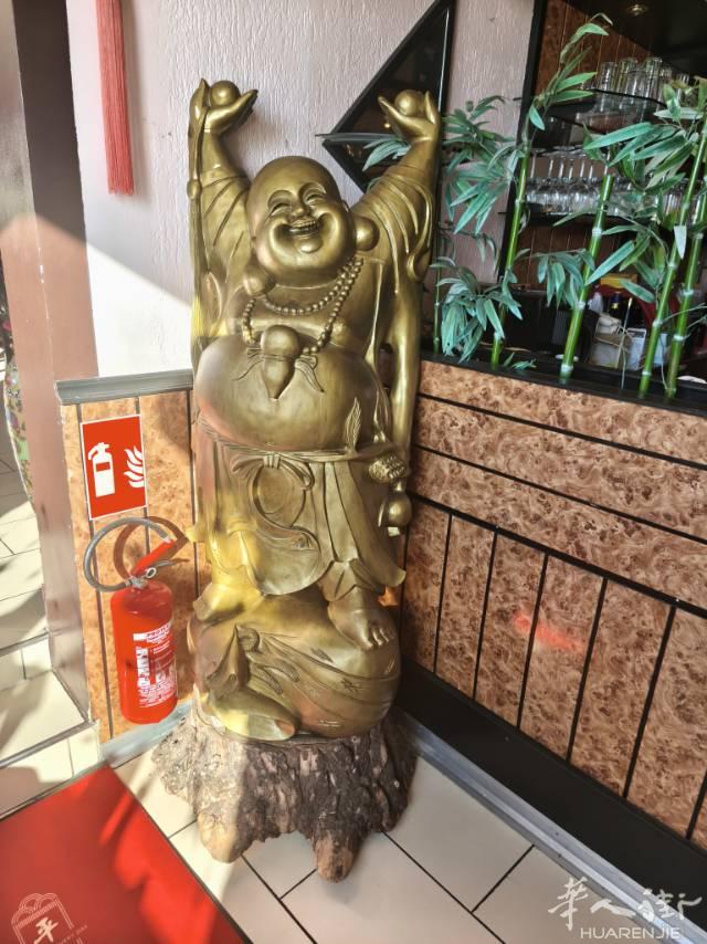 因信仰不同，求有缘人带走。