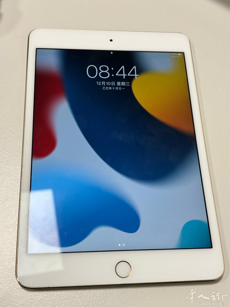 米兰出二手 ipad mini4 16gb 金色 （华人街面交）微信 demi8