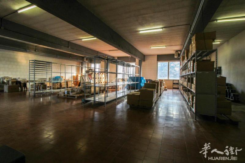 【出售】工厂带住家 Pontoglio(BS)