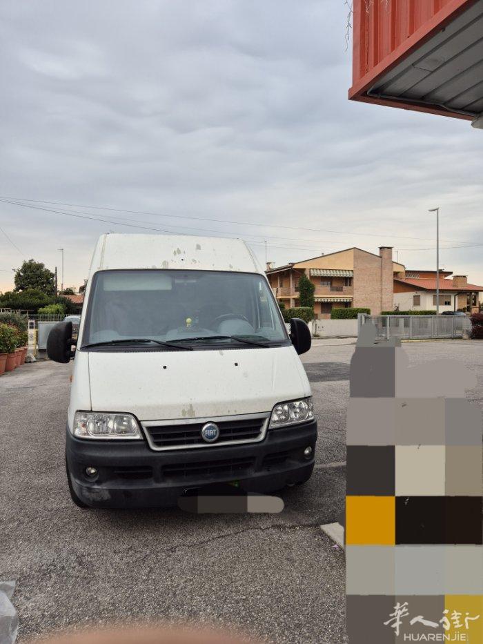 本人有一辆fiat ducato 要卖价格2900欧 . 公里数27万,冷气暖气