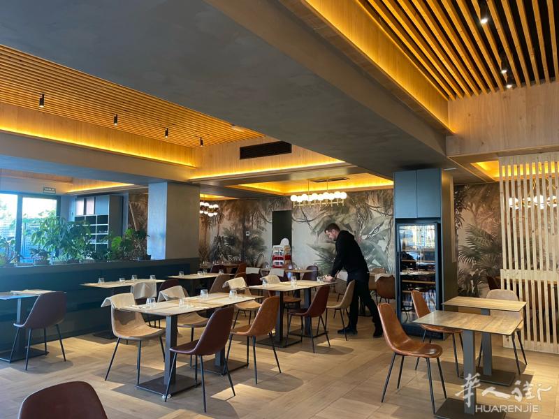 马德里新区出让餐馆酒吧，全新装修