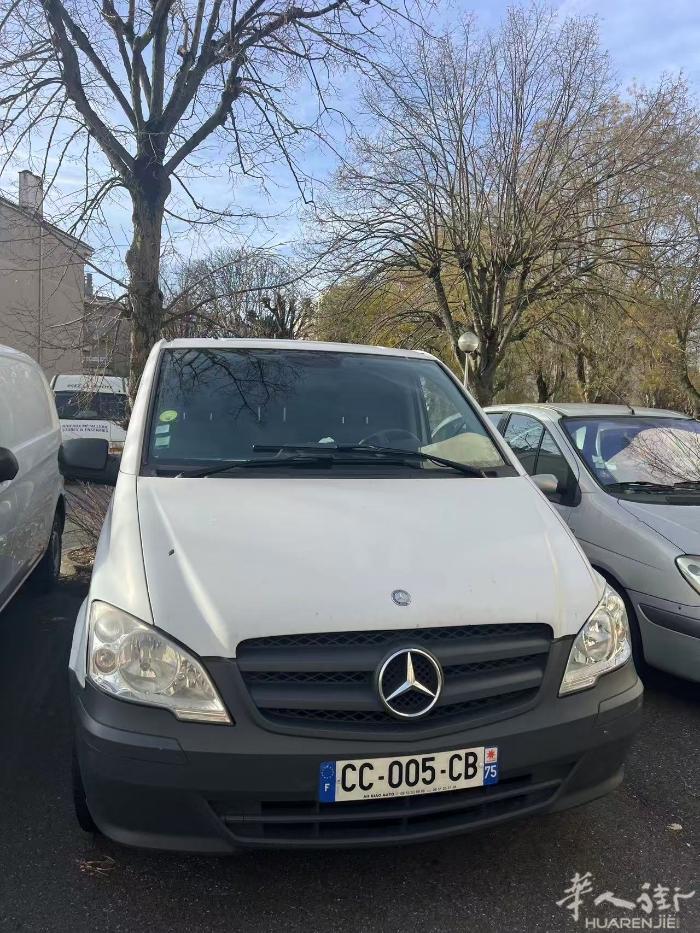出售二手小货车，车辆完好，尽量证件齐全，有意者联系0782945581谢谢