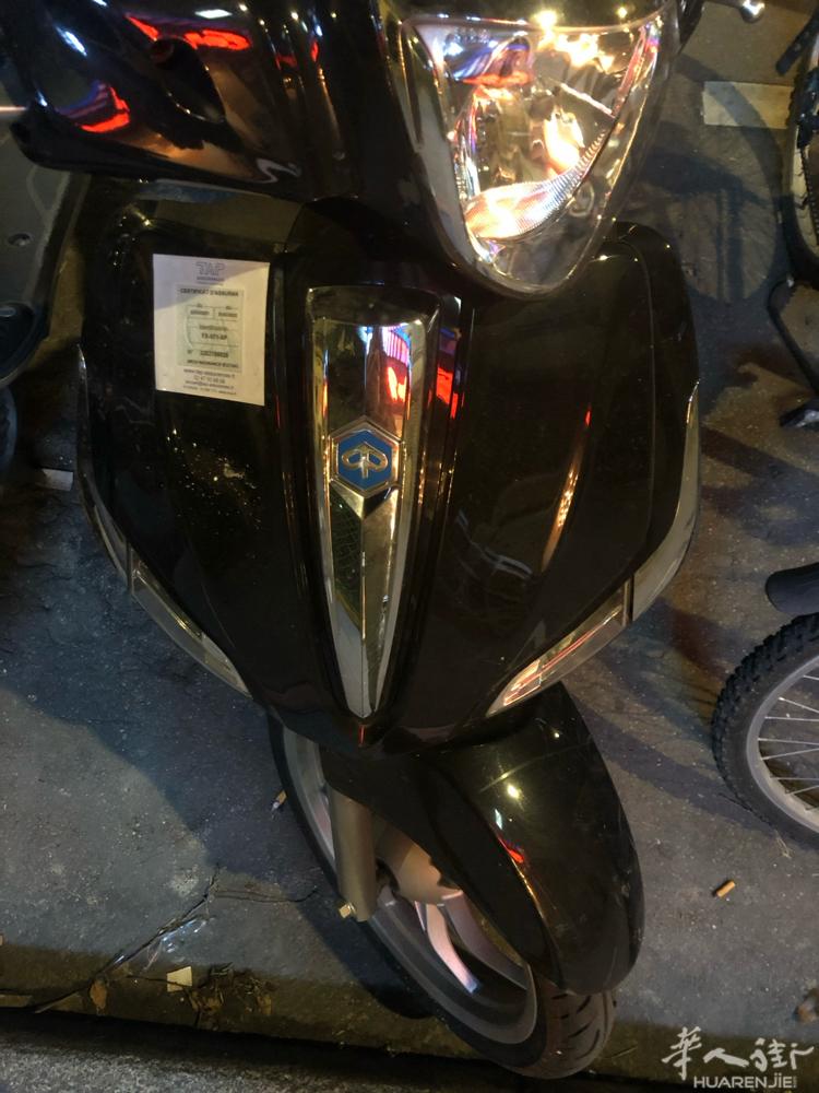 摩托车出售！50c。21年的车！1600€!可以小刀。送包专用的、开了8000多