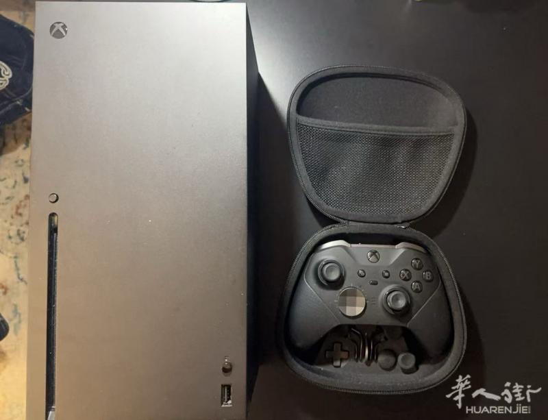 xbox SeriesX➕xbox精英手柄 350欧 微信：1335901189