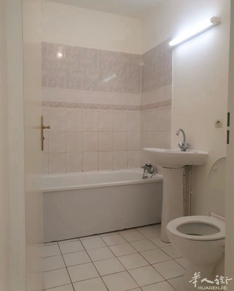 25m2独立, paris 13e, 900€ 全包. 没中介费