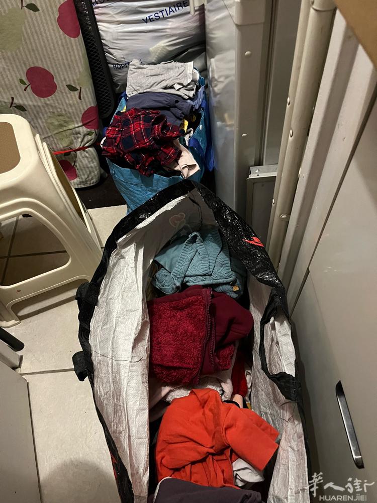 小女孩衣服1到3岁有鞋子衣服全部25€