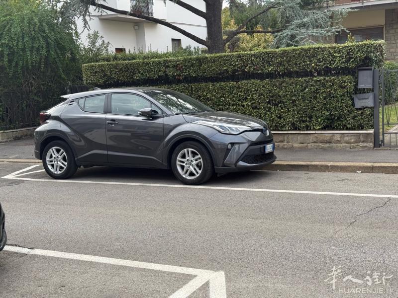 Prato- San Donnino便宜五座出租车。诚信守时，市内，外地，机场，