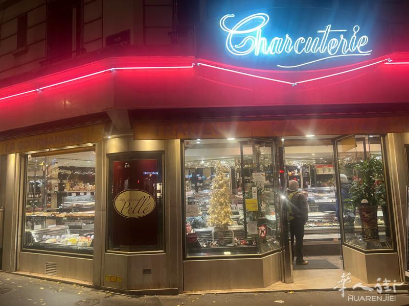 巴黎西餐外卖店转让，营业额年报100万，周日周一休息开5天，可教会做，有意者请在