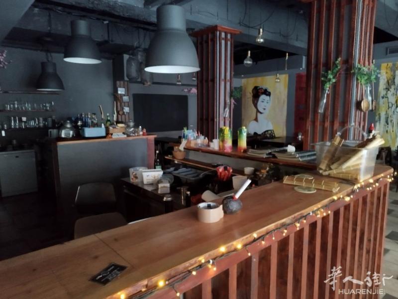 威斯巴登市中心Wilhelmstr  店铺出租 室内150平，花园100平 有地