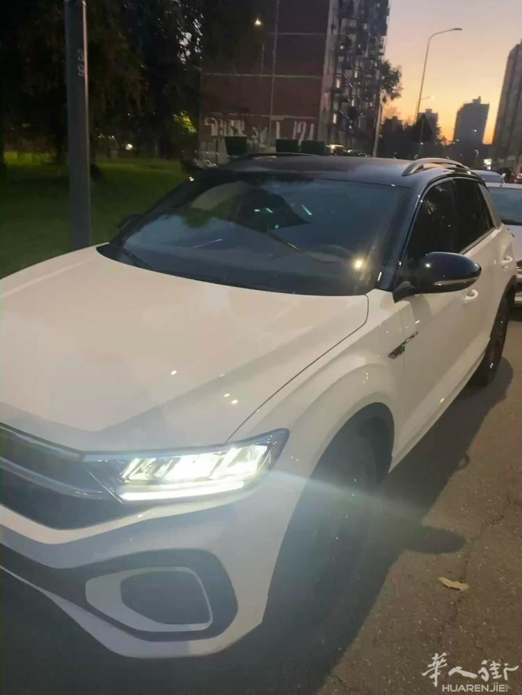米兰24小时在线✅出租车预定微信liwill0805电话☎️3778393825