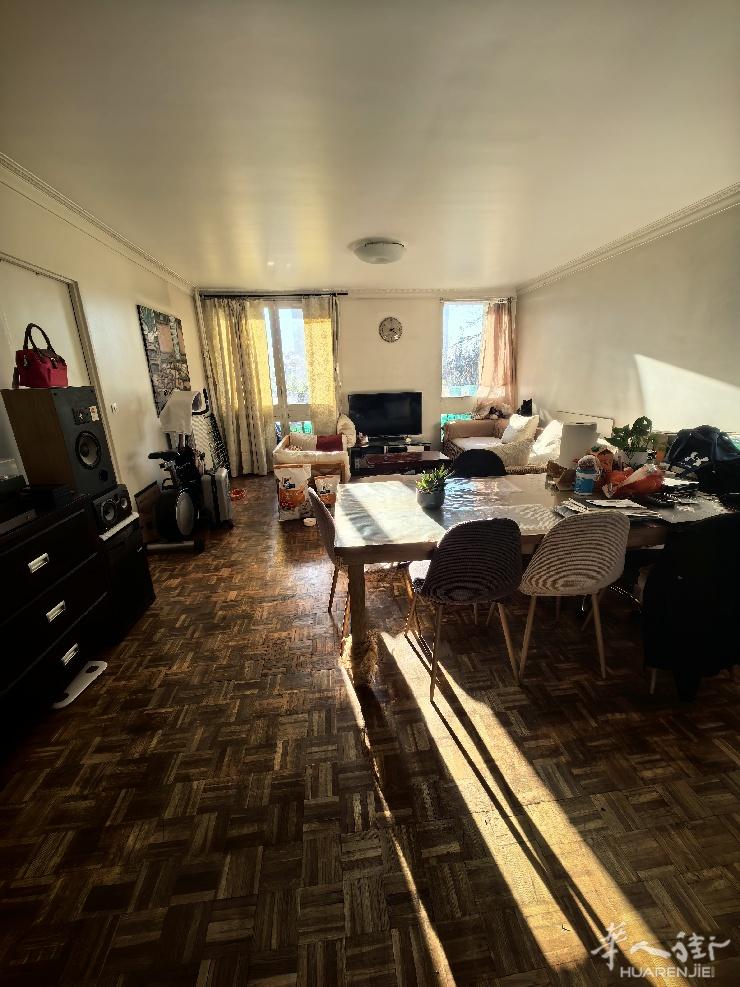 https://att.huarenjie.com/attachment/information/20251227/1766769748856876.jpg