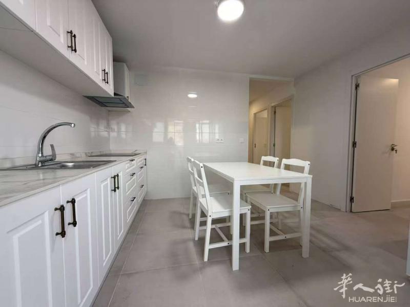 3路 Villaverde Bajo四室两卫出租