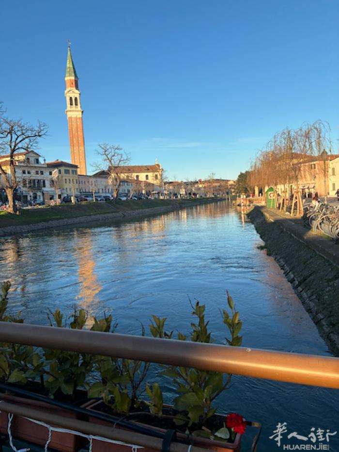 Padova 威尼斯附近招聘长期跑堂，男女都可，住家近，超市也近，环境好，待遇好