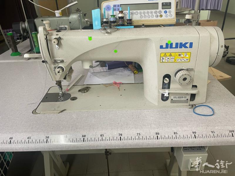 Rovigo 有Juki 9000 ,8700 平车和Juki 6714 四线机