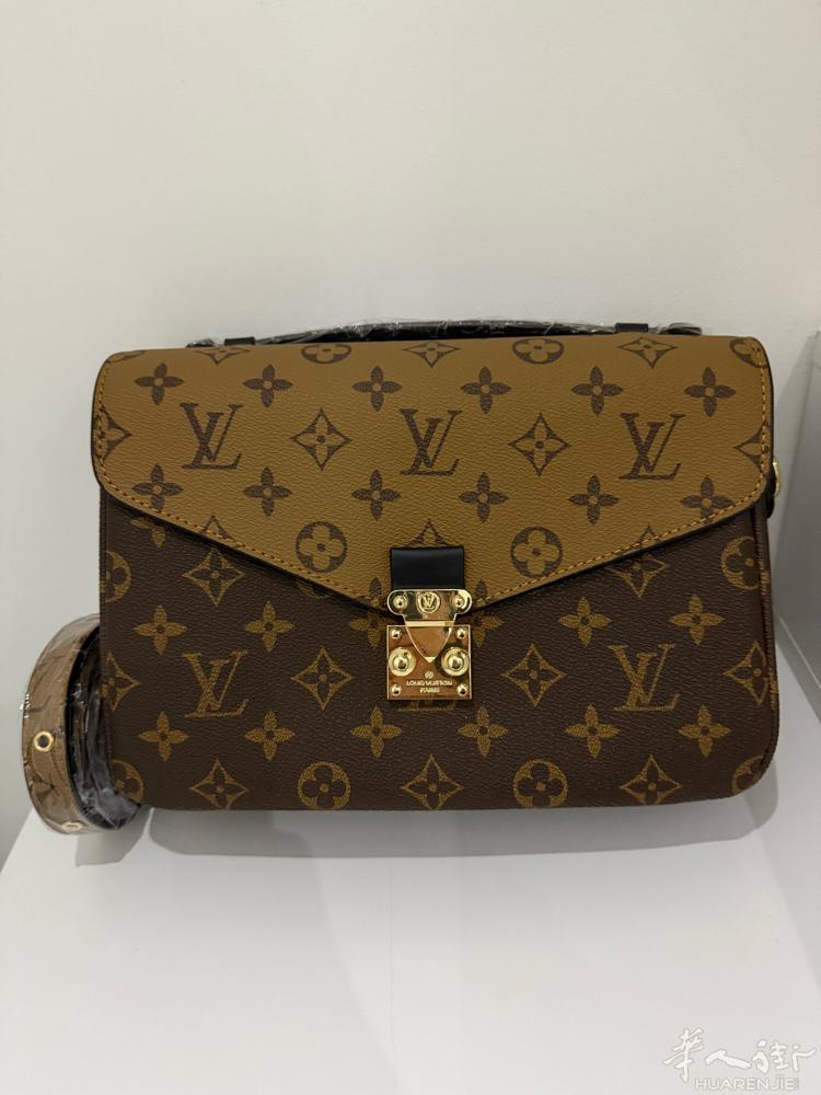 LV 包包 尺寸 25x20x8cm没有背过，新的有想要的可以联系我：☎️：07