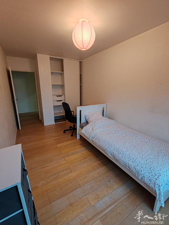 📍 92600 Asnières-sur-Seine 三室一厅中的一间卧室出租