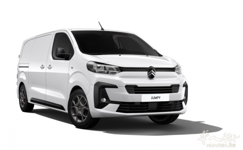 出售一辆CITROEN JUMPY货车180批柴油自动挡，全新在车行价格29500