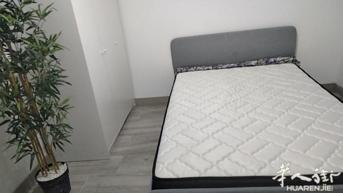 马德里Oporto5.6地铁直通大学城有大房间出租靠地铁站很近超市方便房子卫生干