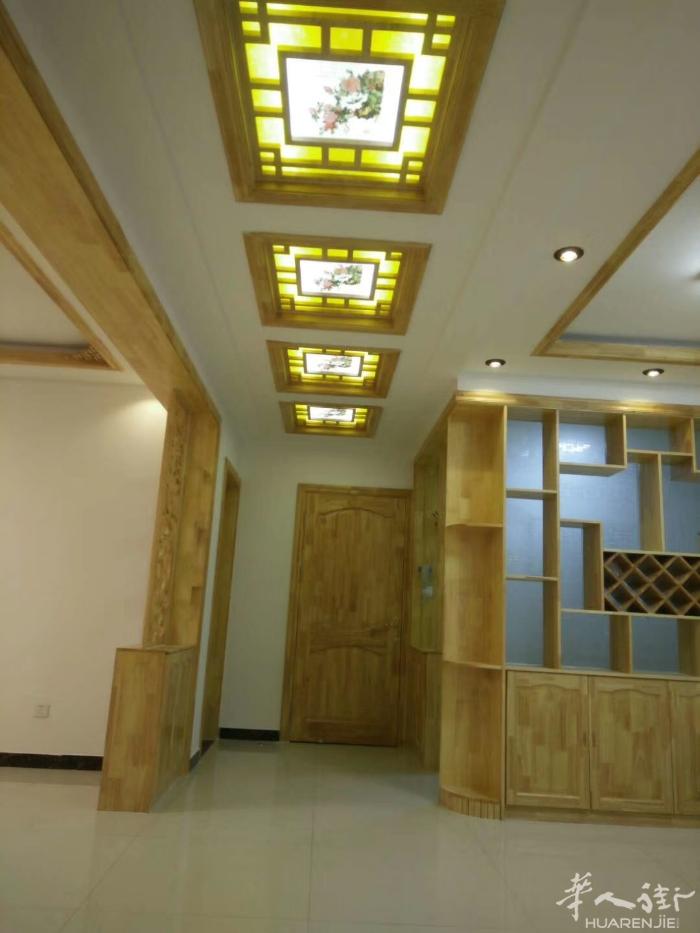 专业装修团队吊顶夹墙刷油漆图料修家具铺木地板按灯拉电