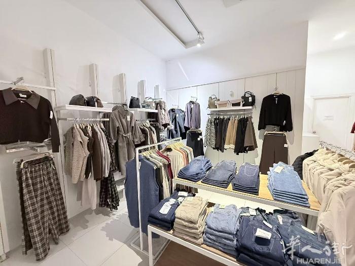 Chiclana de la Frontera 服装店旺铺转让！地理位置绝佳，处