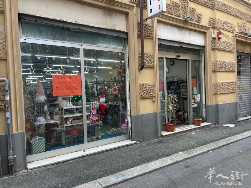 GENOVA百货店转让 店铺250平 楼上仓库200平 星期二 四早上有卖散 有