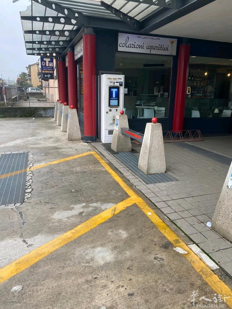 低价 好机会！低房租 好位置！Brescia 郊区 米兰 一小时到达 小城市 主