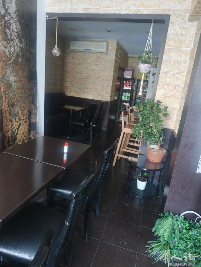 巴黎郊区，91区日餐好店出让。餐馆位于savigny sur orge 市中心，
