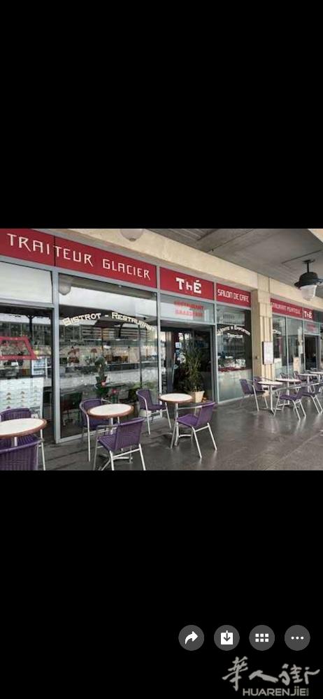 巴黎12区大型餐馆转让，位于 GARE de Lyon 的对面。有意者请联系（A