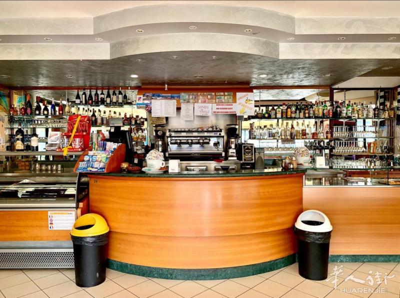 Ferrara郊区Bar Gelateria 转让