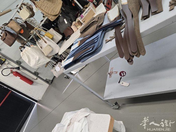皮包工厂招聘 熟练油漆工 备居留 Brescia