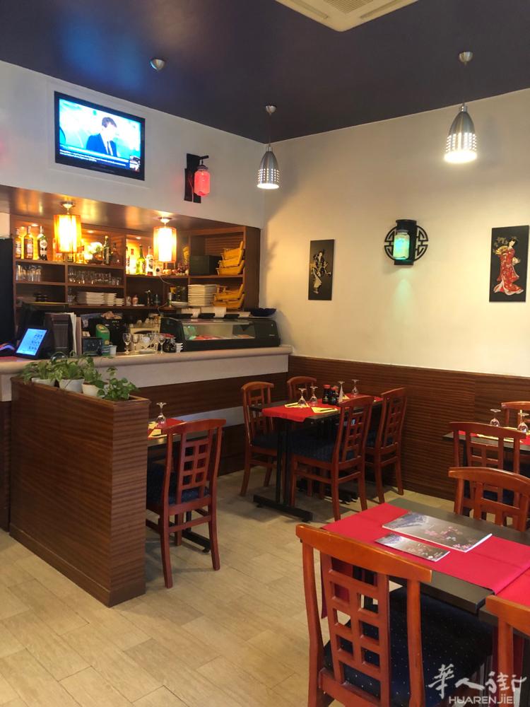 94区Villejuif 温馨小餐馆转让，餐馆位于Villejuif 市中心商业