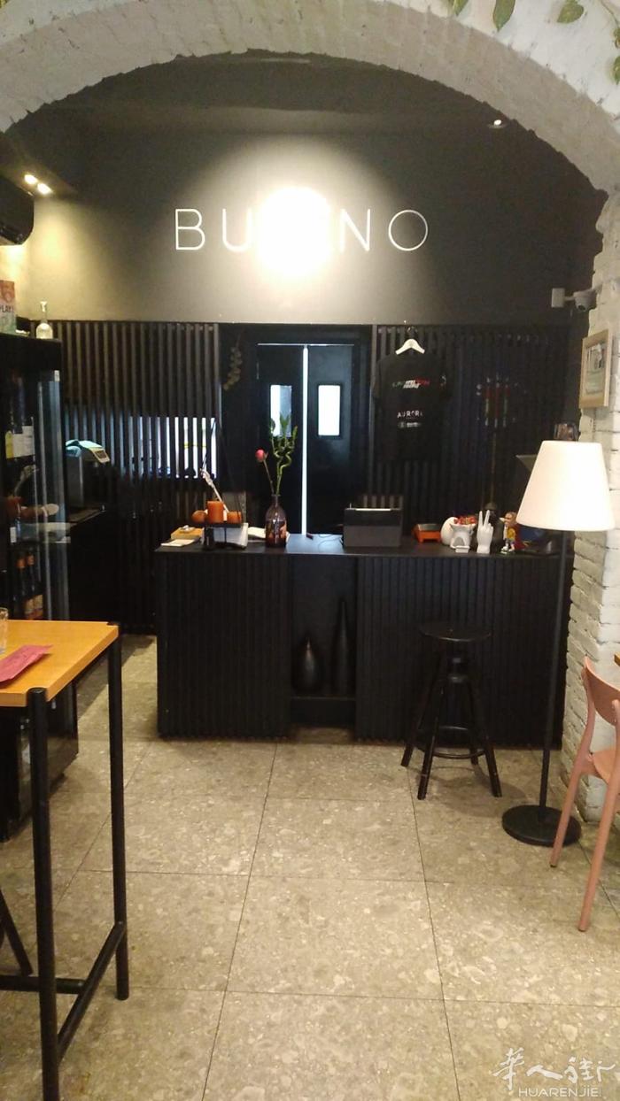 Novara 出售餐厅  私人电话☎️：+39 375 832 3739  我们