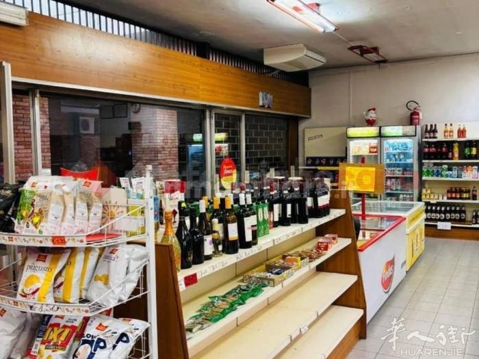 佛罗伦萨 Isolotto 区 商业店铺出售 🌑 地址：Via Torcico