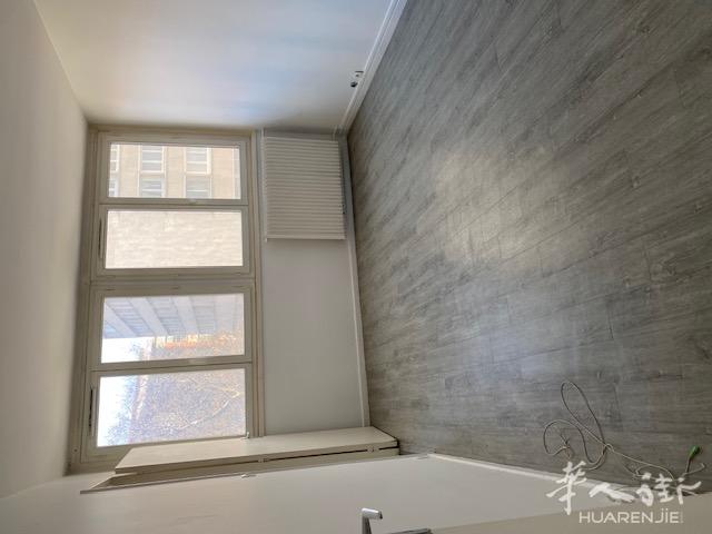 75013 PARIS TOUR ATLAS A LOUER 2 PIECES 44 M² 1300 EUROS