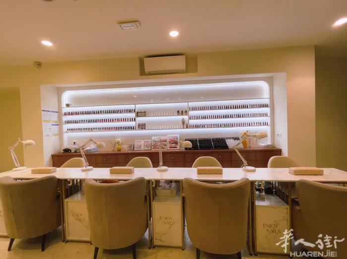 Bologna 周边城市招美甲师傅美甲学徒美甲中工，联系方式3270973566