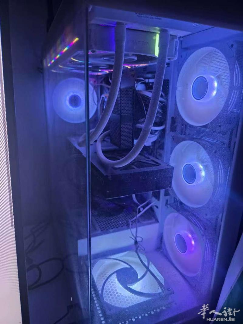 出一台自用游戏台式带显示器 4080s 14700k