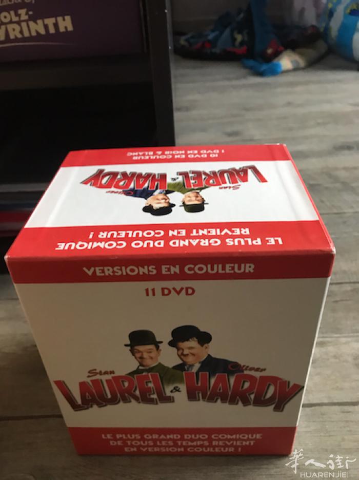 Dvd 和 放Dvd 机 一套 €50 Dvd 一套€1 书一本€1