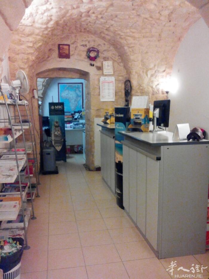 撒丁岛 Sassari 市中心老外旅行社转让，位置好，经营手续齐全，有意者可咨询