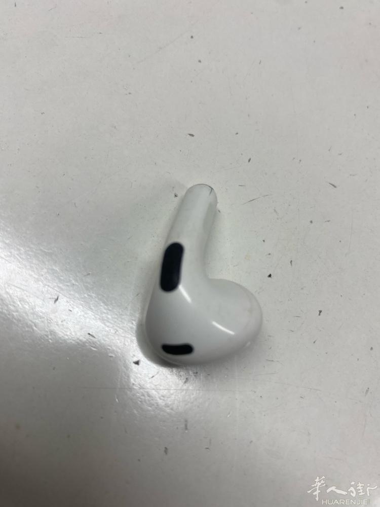 苹果原装左耳机一个，有需要的联络
