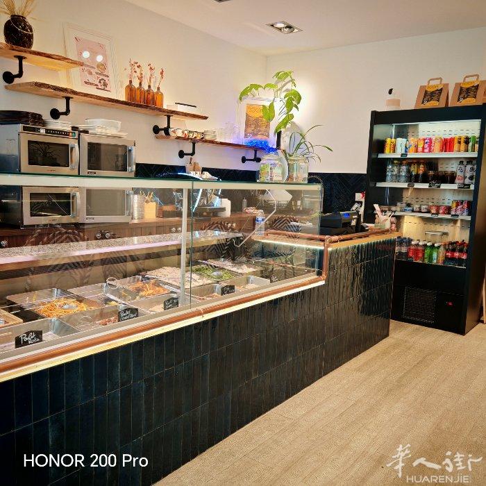 巴黎10区rue d'hauteville 外卖店转让，位置优越， 近地铁bon