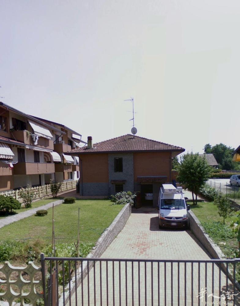 米兰周边小镇别墅出租！！地址 Via momo 57，Oleggio，月租100