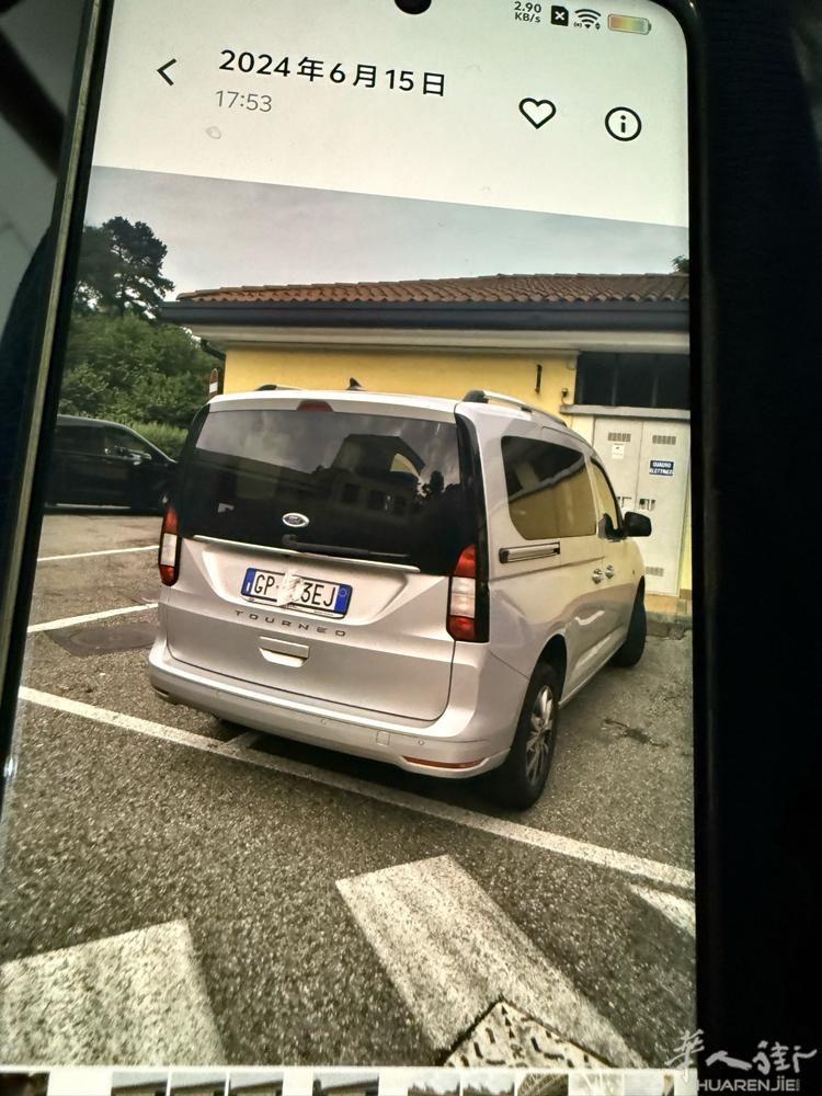 都灵华人出租车。机场来回接送。去其他城市办事情包车。顺风车。搬家服务。价格合理。
