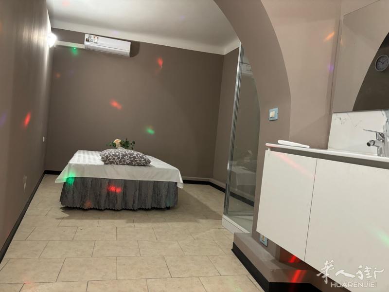 Genova新装修按摩店转让，房租便宜，三个大房间，一个休息室，一个仓库，一个厨
